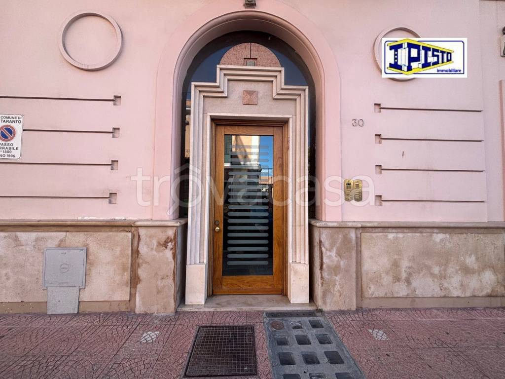 appartamento in vendita a Taranto in zona Borgo