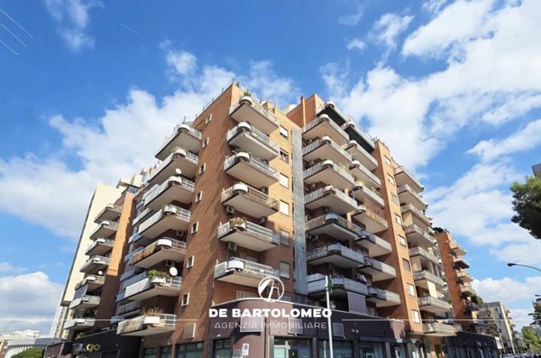 appartamento in vendita a Taranto in zona Tre Carrare-Battisti