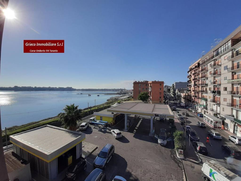 appartamento in vendita a Taranto in zona Tamburi-Croce