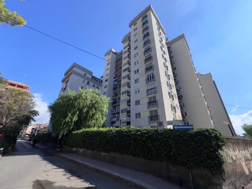 appartamento in vendita a Taranto in zona Tre Carrare-Battisti
