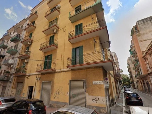 appartamento in vendita a Taranto in zona Tre Carrare-Battisti