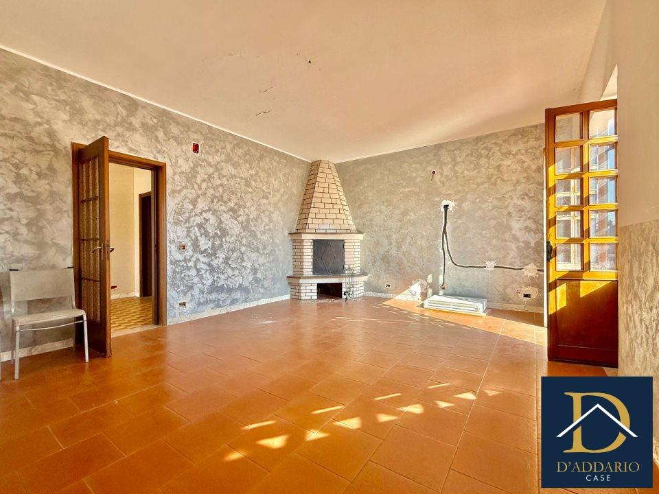 appartamento in vendita a Taranto in zona Carelli