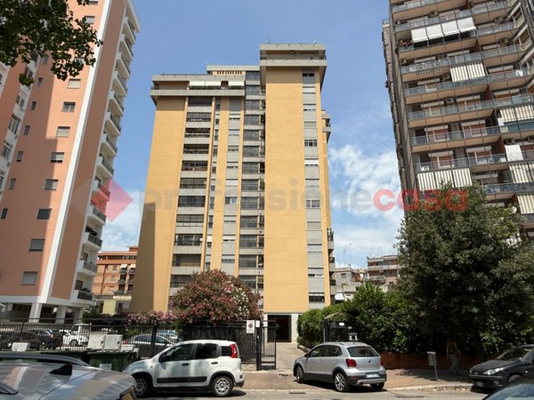 appartamento in vendita a Taranto in zona Tre Carrare-Battisti