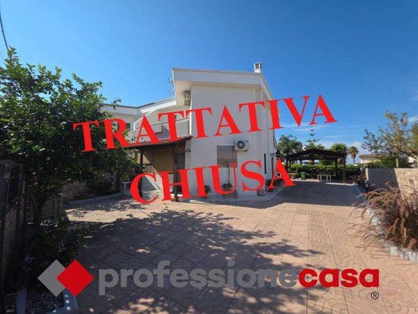 casa indipendente in vendita a Taranto in zona Talsano