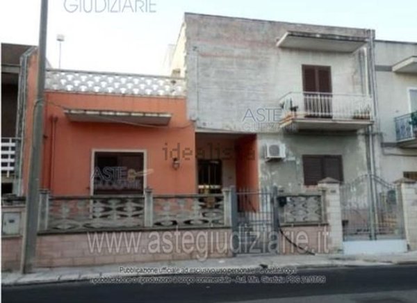 appartamento in vendita a Taranto in zona Talsano