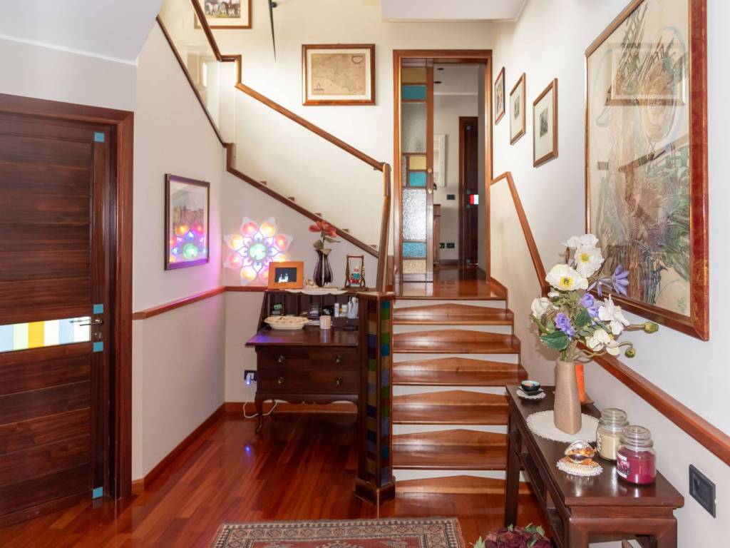 casa indipendente in vendita a Taranto in zona Tre Carrare-Battisti