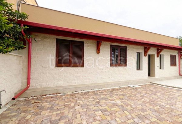 casa indipendente in vendita a Taranto in zona Talsano