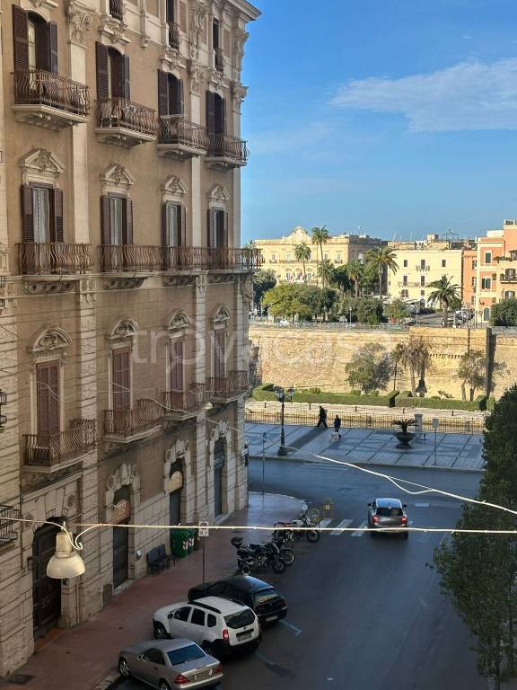 appartamento in vendita a Taranto in zona Borgo