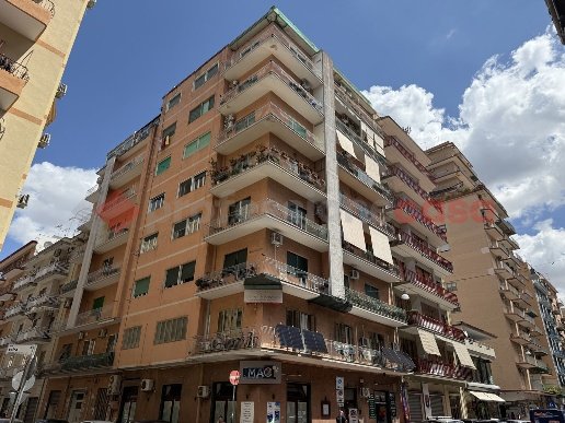 appartamento in vendita a Taranto in zona Tre Carrare-Battisti