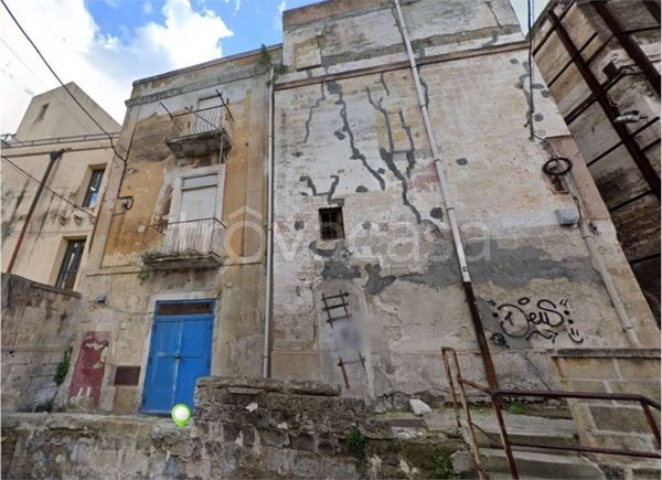 appartamento in vendita a Taranto in zona Borgo Antico