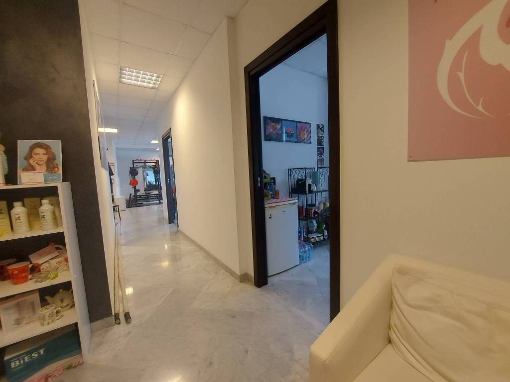 quadrivano in vendita a Taranto in zona Tre Carrare-Battisti