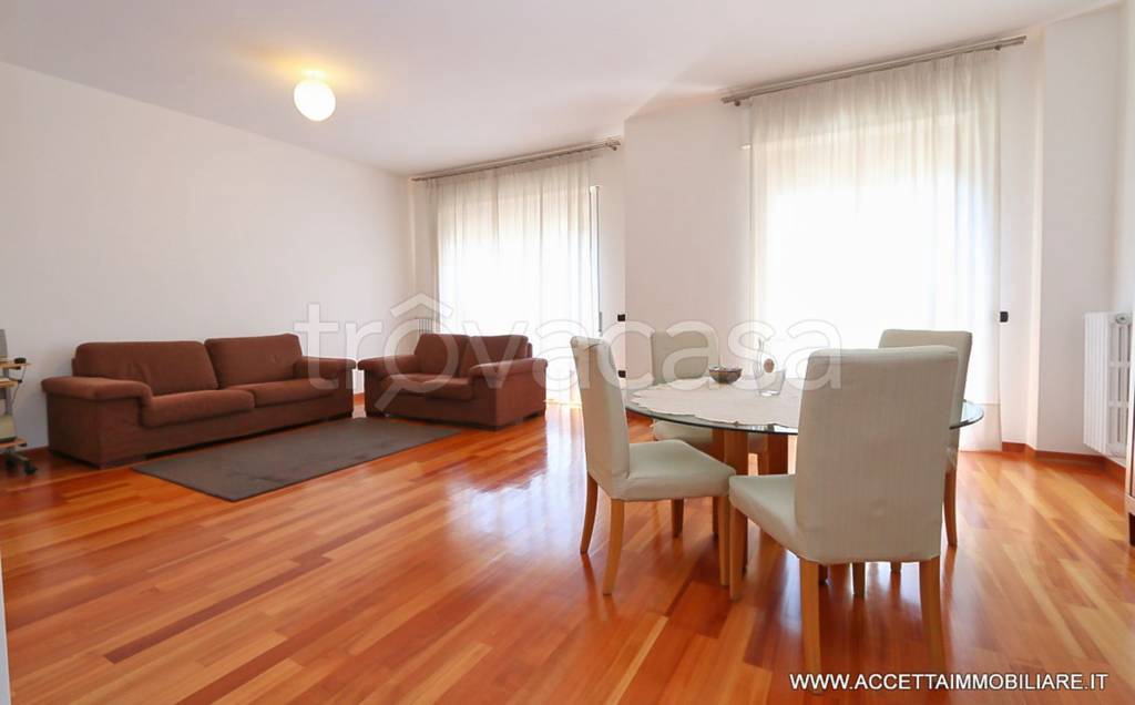 appartamento in vendita a Taranto in zona Borgo