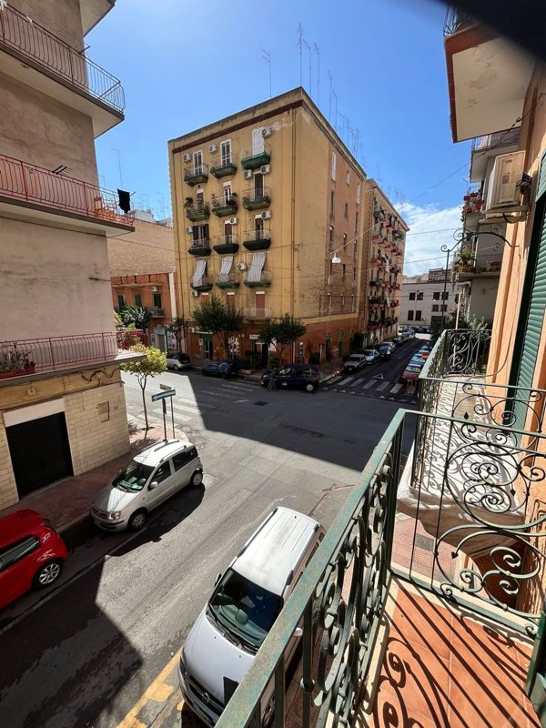 appartamento in vendita a Taranto in zona Italia-Montegranaro