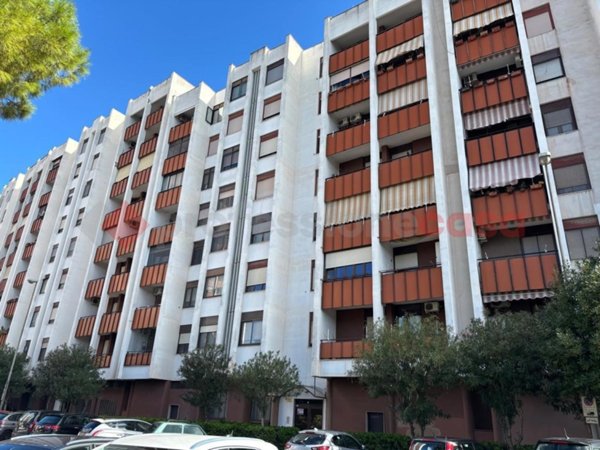 appartamento in vendita a Taranto in zona Tre Carrare-Battisti