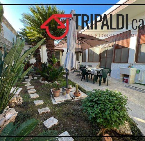 casa indipendente in vendita a Taranto in zona Talsano