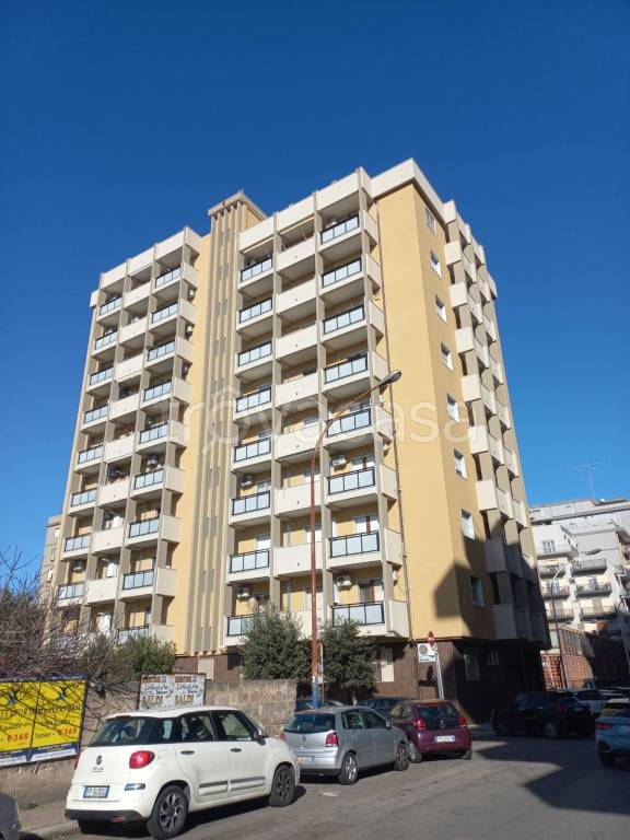 appartamento in vendita a Taranto in zona Tre Carrare-Battisti