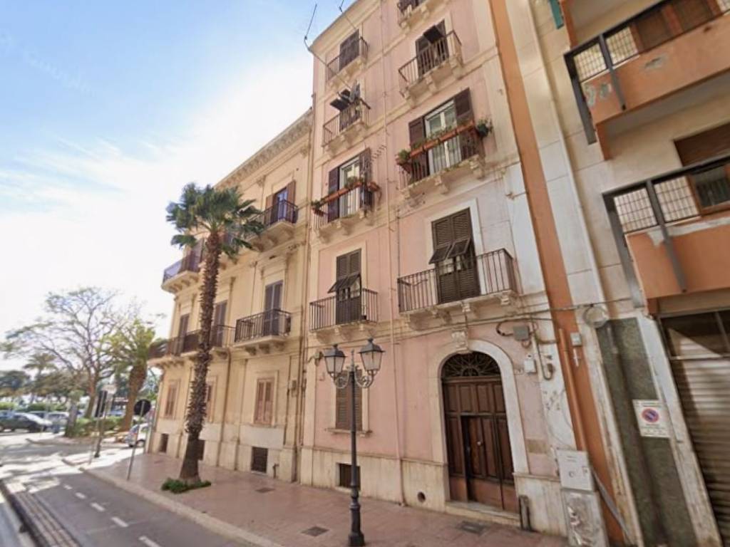 appartamento in vendita a Taranto in zona Borgo