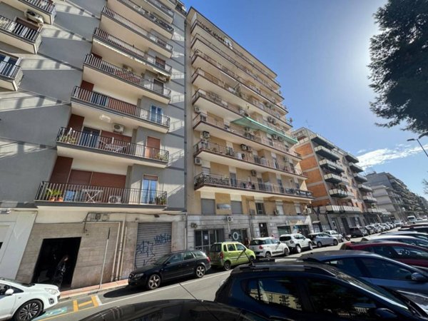 appartamento in vendita a Taranto in zona Italia-Montegranaro