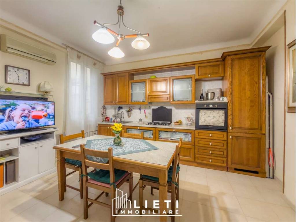 appartamento in vendita a Taranto in zona Italia-Montegranaro