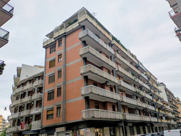 appartamento in vendita a Taranto in zona Italia-Montegranaro