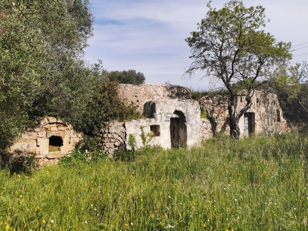 casa indipendente in vendita a Taranto