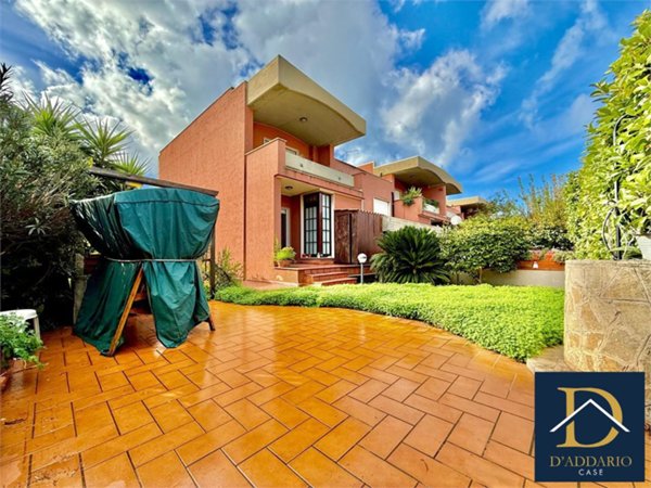 casa indipendente in vendita a Taranto in zona Talsano