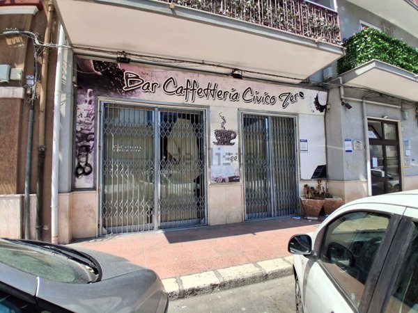 locale commerciale in vendita a Taranto
