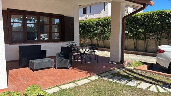 casa indipendente in vendita a Taranto