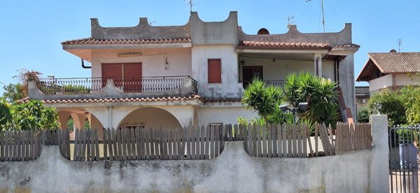 casa indipendente in vendita a Taranto in zona Talsano