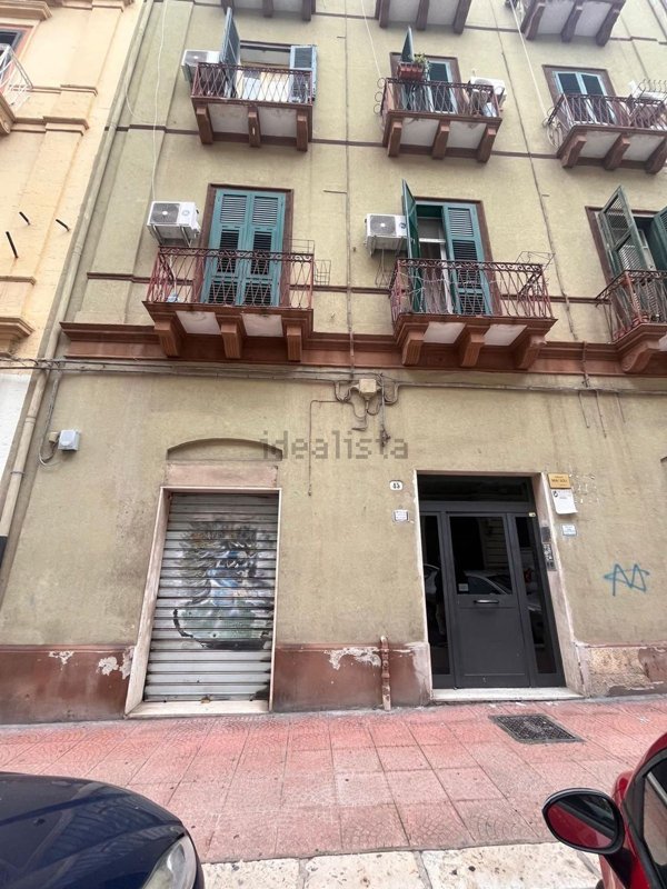 locale commerciale in vendita a Taranto in zona Borgo