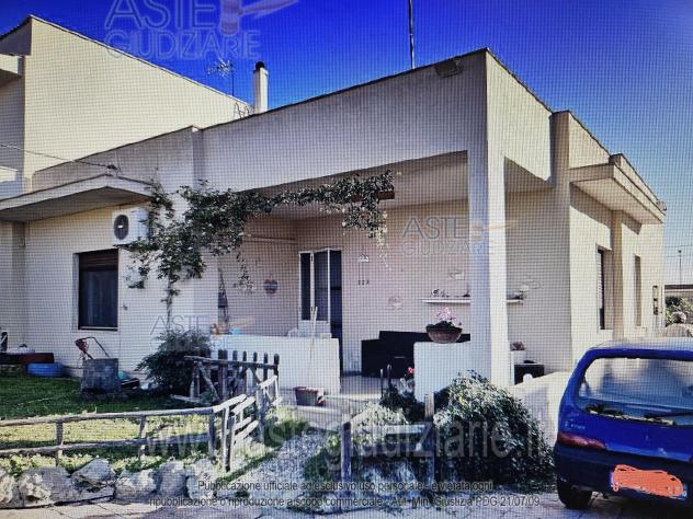casa indipendente in vendita a Taranto in zona Talsano