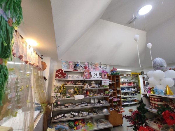 locale commerciale in vendita a Taranto