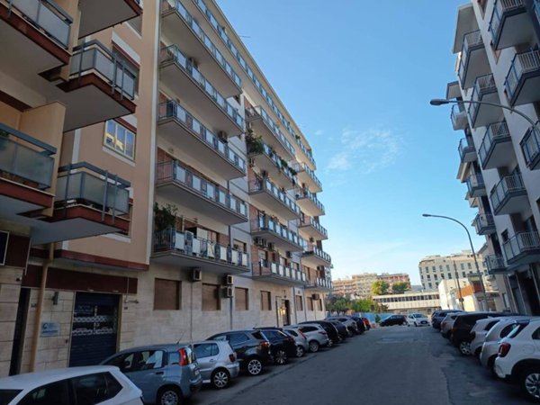 appartamento in vendita a Taranto in zona Italia-Montegranaro
