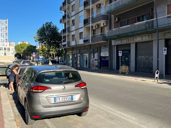 locale commerciale in vendita a Taranto