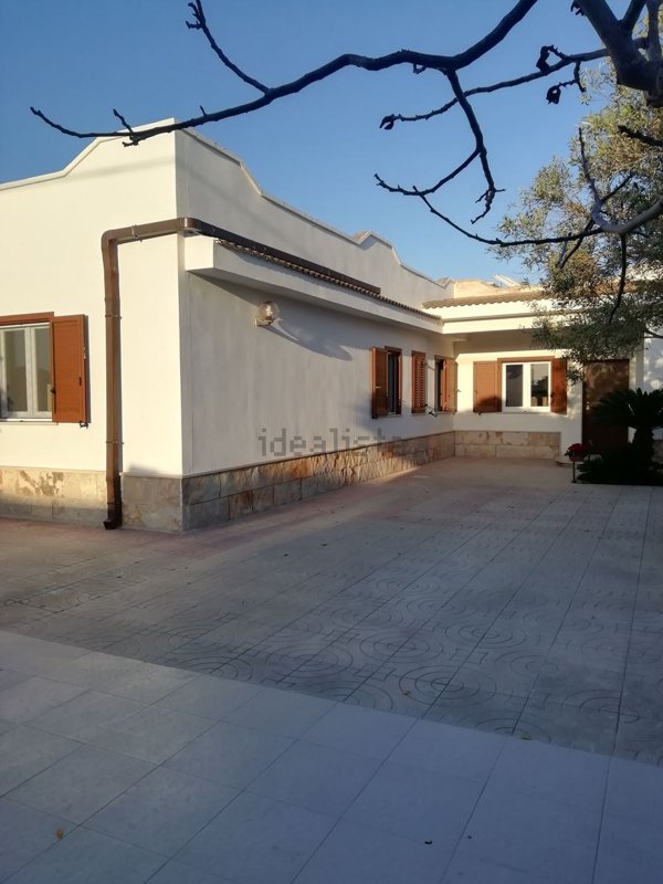 casa indipendente in vendita a Taranto in zona Talsano