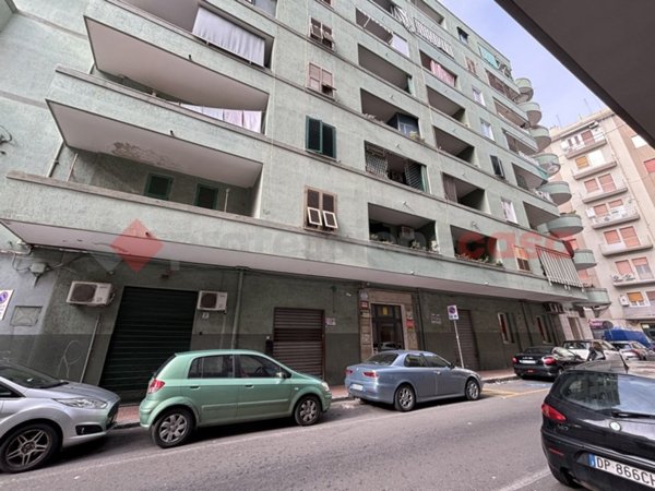 negozio in vendita a Taranto in zona Tre Carrare-Battisti