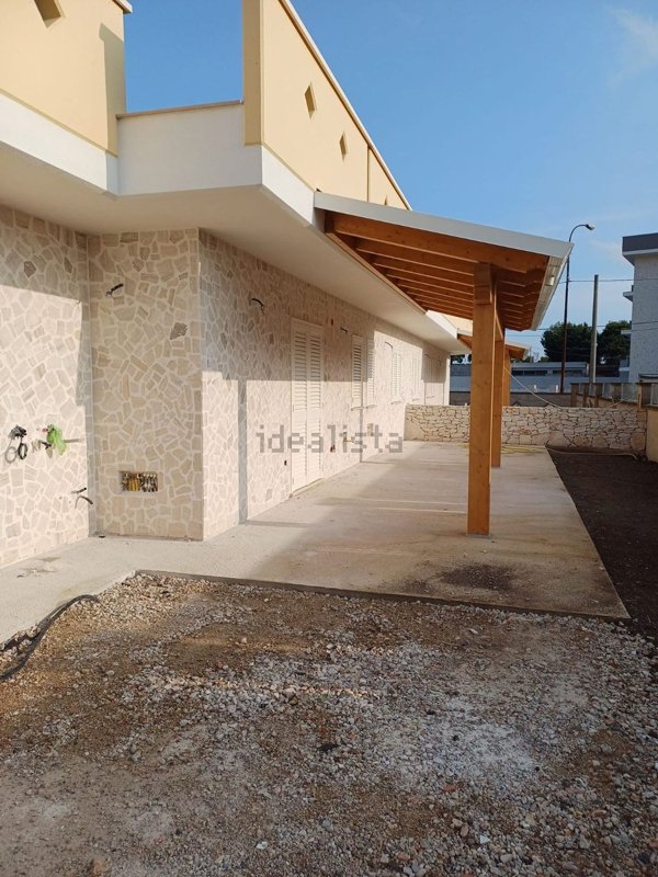 casa indipendente in vendita a Taranto in zona Talsano