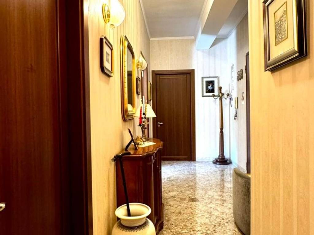 appartamento in vendita a Taranto in zona Tre Carrare-Battisti