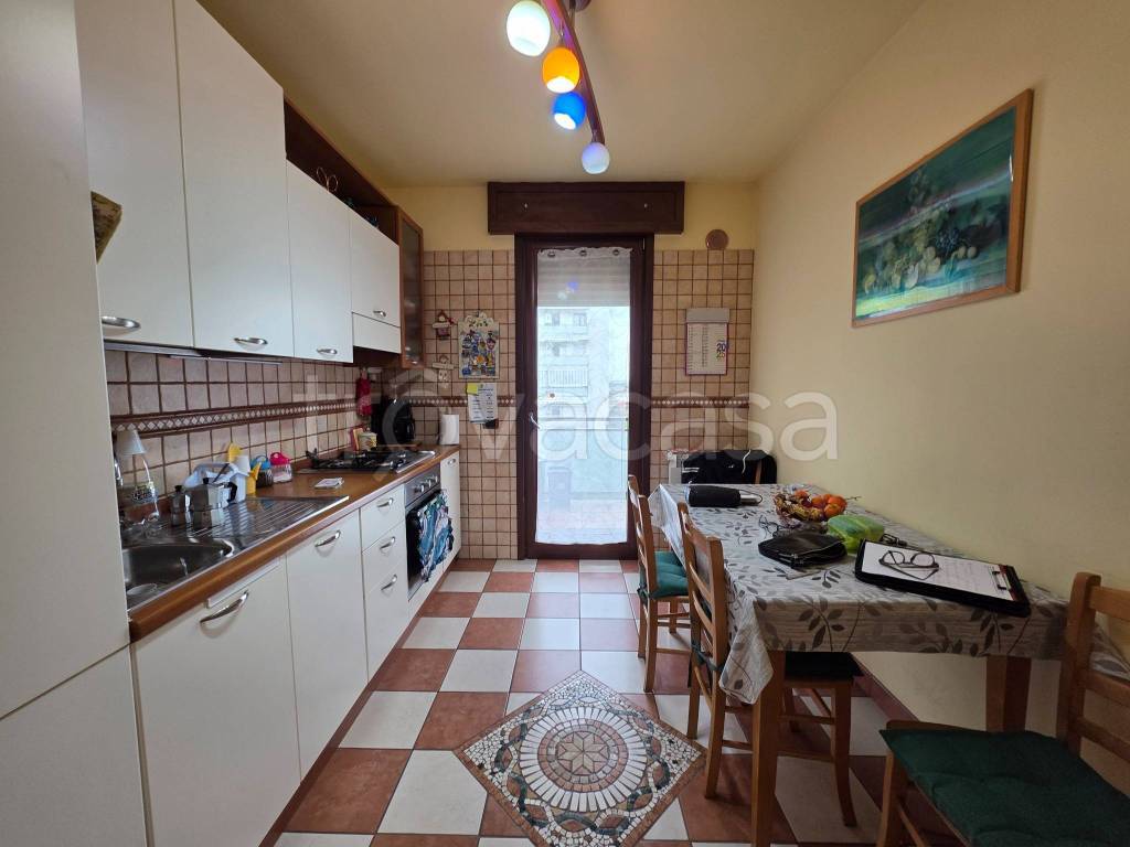 appartamento in vendita a Taranto in zona Borgo