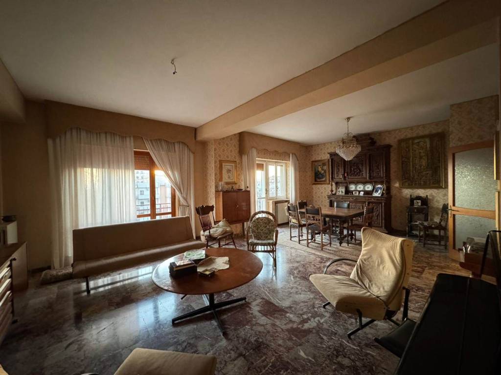 appartamento in vendita a Taranto in zona Italia-Montegranaro