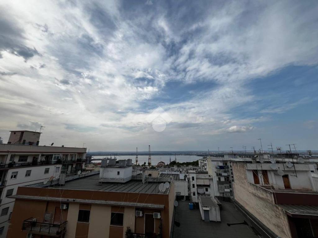 appartamento in vendita a Taranto in zona Tre Carrare-Battisti
