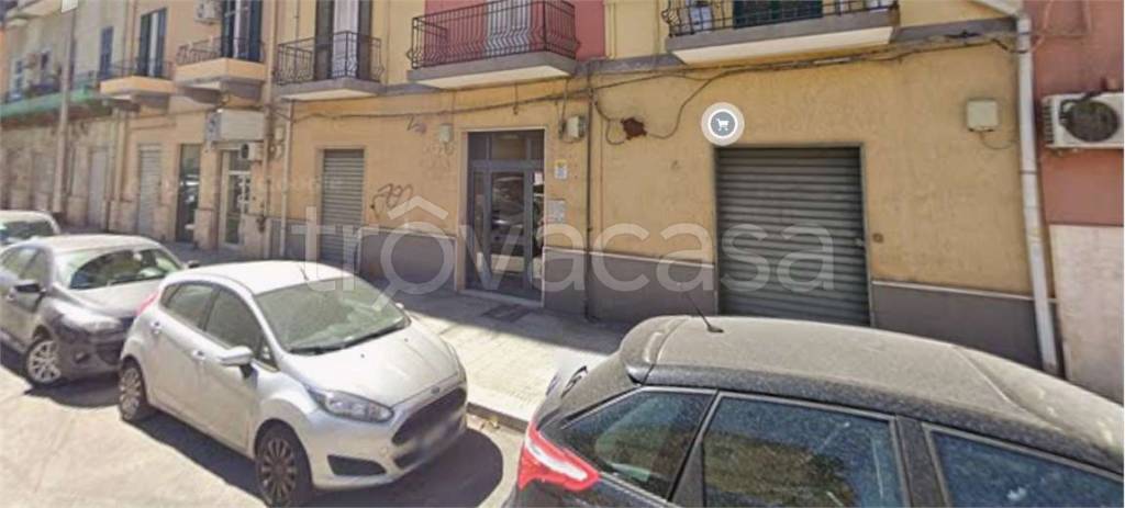 negozio in vendita a Taranto in zona Tre Carrare-Battisti