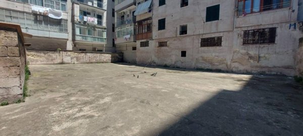 terreno edificabile in vendita a Taranto in zona Tamburi-Croce