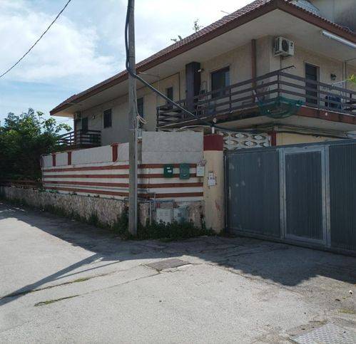 negozio in vendita a Taranto in zona San Vito