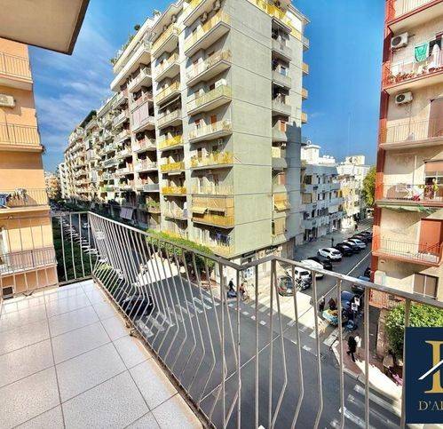 appartamento in vendita a Taranto in zona Italia-Montegranaro