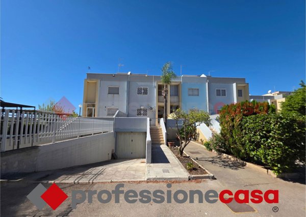 casa indipendente in vendita a Taranto in zona Talsano