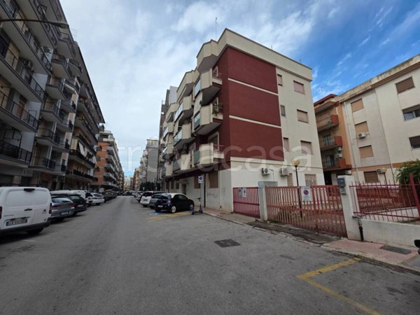 appartamento in vendita a Taranto in zona Italia-Montegranaro