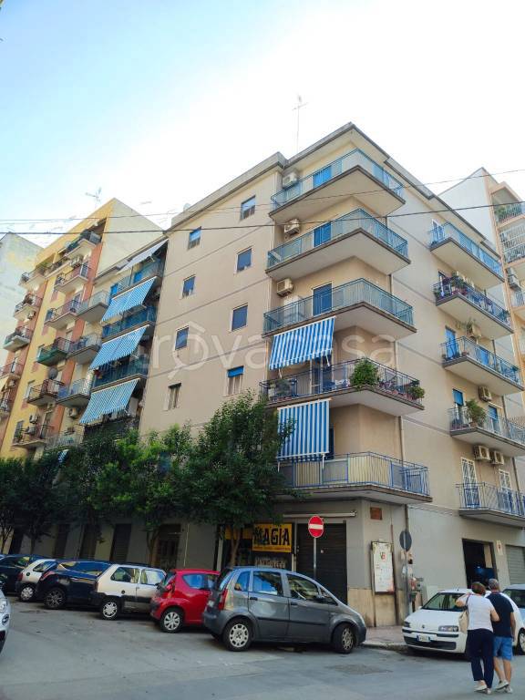 appartamento in vendita a Taranto in zona Italia-Montegranaro