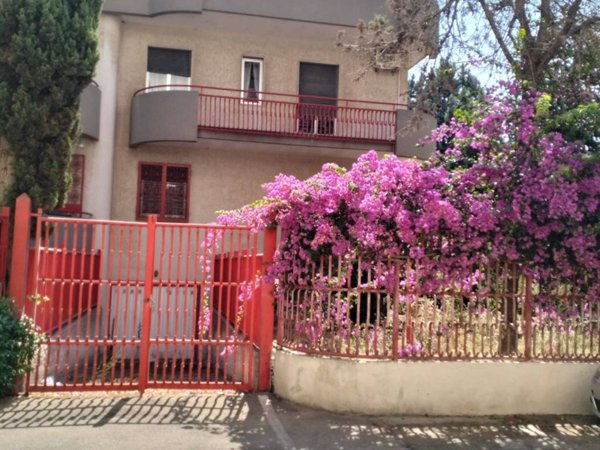 casa indipendente in vendita a Taranto in zona Solito-Corvisea