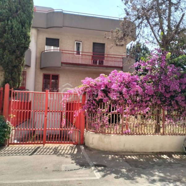 casa indipendente in vendita a Taranto in zona Solito-Corvisea